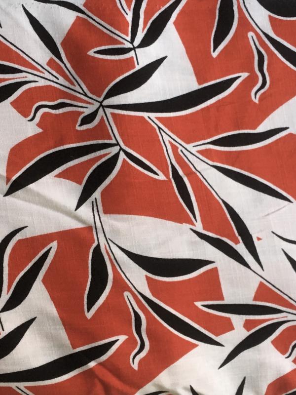 Feuilles de bambou rouge